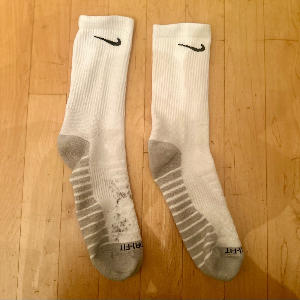 Nike White Athletic Socks for Men, everyday plus!